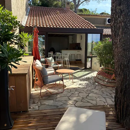 Mazet De La Calanque * Cavalaire-sur-Mer