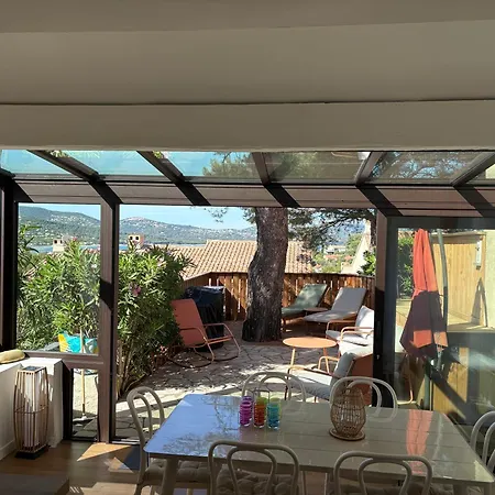 Mazet De La Calanque *